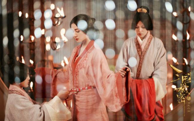 Sau scandal ngoại tình, amp;#34;Chúc Anh Đài đẹp nhất màn ảnhamp;#34; bị dìm hàng không thương tiếc - 3