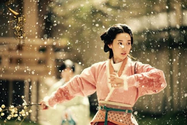 Sau scandal ngoại tình, amp;#34;Chúc Anh Đài đẹp nhất màn ảnhamp;#34; bị dìm hàng không thương tiếc - 5