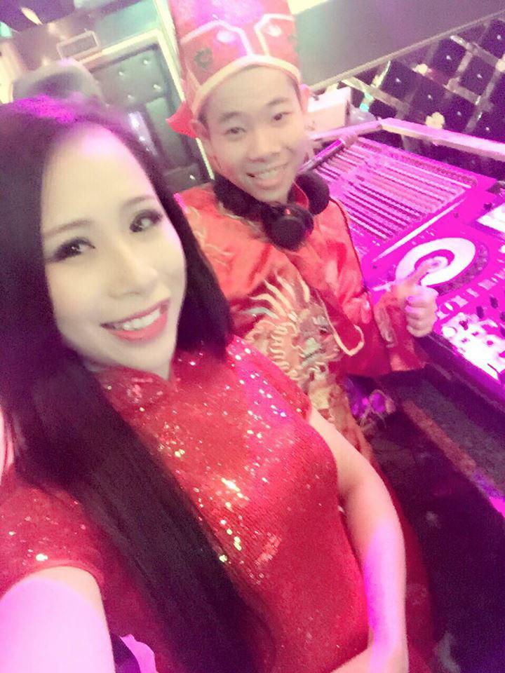 Tin tức 24h: Bé có đôi mắt xanh ai gặp cũng khen đẹp, nào ngờ câu chuyện buồn phía sau - 2