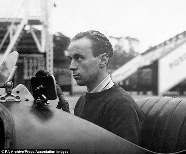 Hé lộ chuyện tình đầy bi kịch của 2 người chuyển giới đầu tiên trên thế giới - 1