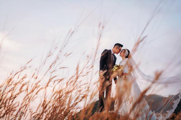 10 năm yêu nhau chưa từng được nhận 1 bó hoa, cô nàng vẫn quyết theo chàng về dinh - 11