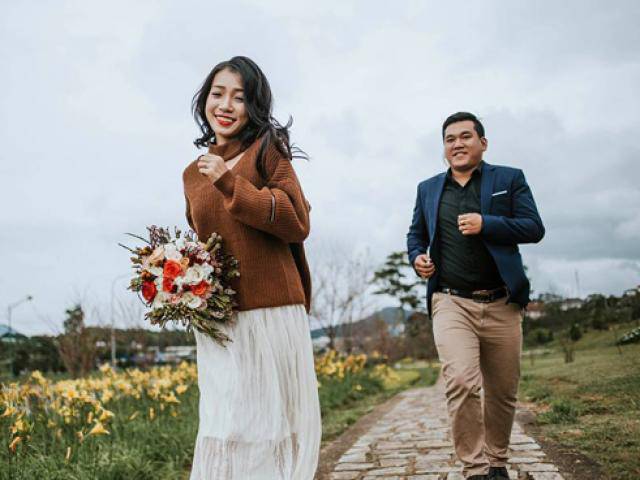 Từng thấy cô nàng té xuống mương vẫn đứng cười, chàng trai không ngờ có ngày mê đứ đừ