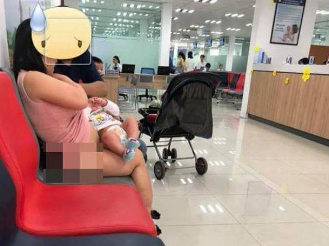 Đừng xúc phạm người khác bằng việc thiếu tế nhị nơi công cộng