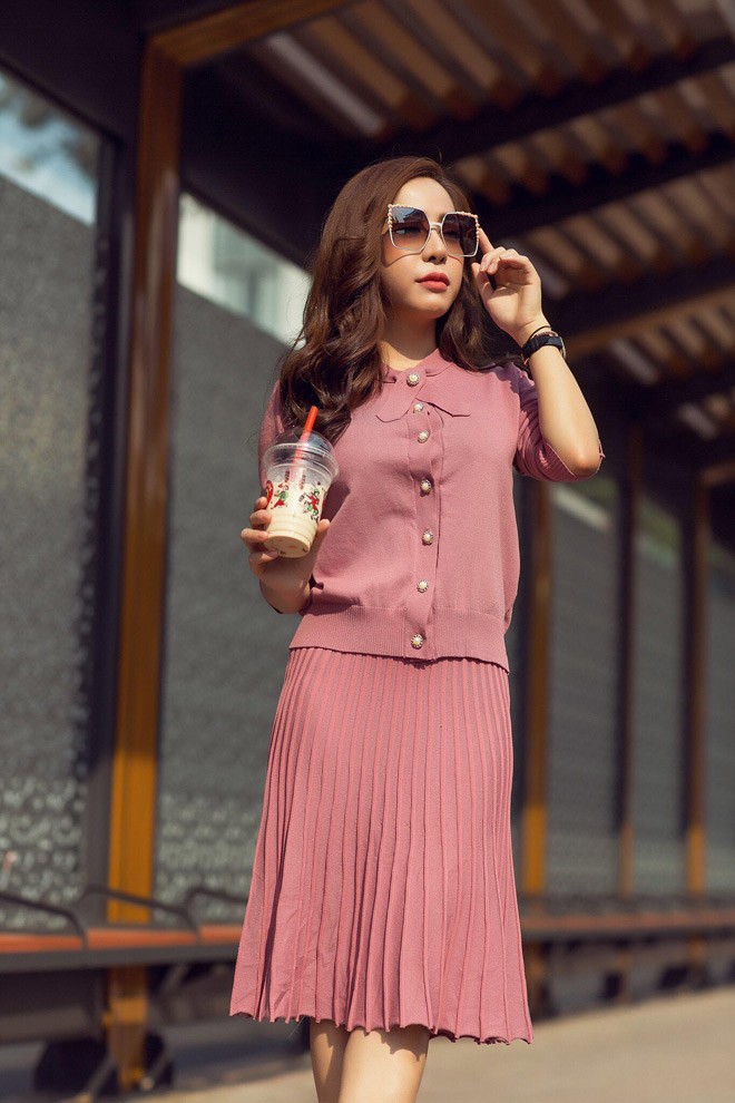 Á khôi Mai Diệu Linh khoe street style cực kỳ trẻ trung và cuốn hút - 2