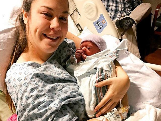 Nhập viện vì nghi nhiễm trùng thận, cô gái trẻ ngơ ngác khi bác sĩ đẩy sang phòng mổ đẻ