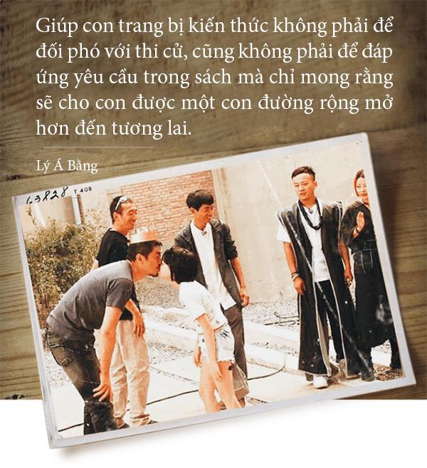 Cách bố đơn thân Lý Á Bằng đưa con hở hàm ếch ra thế giới với gương mặt hoàn hảo - 7