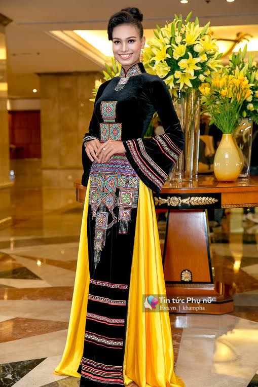 Kỳ Duyên, Huyền My hội ngộ lộng lẫy trên thảm đỏ Hoa hậu Việt Nam 2018 - 15