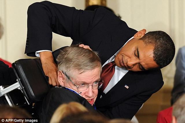 Nhà vật lý thiên tài Stephen Hawking vừa qua đời, nhìn lại những lời tiên tri đáng sợ của ông - 2