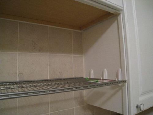 Học bà mẹ trẻ chỉ dùng vài móc dính tường giải quyết được mọi vấn đề trong gian bếp - 8