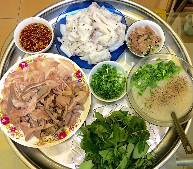 Con dâu vào bếp làm cơm mừng sinh nhật mẹ chồng cho amp;#34;thiên hạ thái bìnhamp;#34; - 6