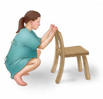 Tư vấn đẻ thuận tự nhiên: Mẹ sinh dễ đến mức rớt con khi chổng mông hay ngồi xổm? - 3