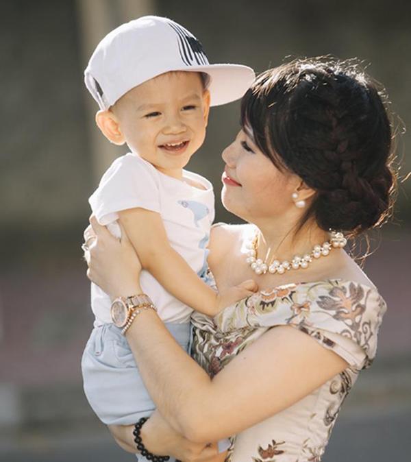 Câu chuyện về mũi vắc xin của người mẹ có con nằm viện từ lúc chào đời đáng suy ngẫm - 1