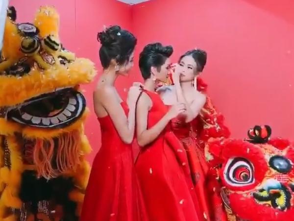 Hamp;#39;Hen Niê, Hoàng Thùy, Mâu Thuỷ: Bộ ba nhan sắc amp;#34;cùng đẹp, cùng tiếnamp;#34; của showbiz Việt! - 5