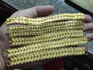 Quá mệt mỏi sau 2 tháng giữ đống vàng, ông chủ nhà máy có hành động bất ngờ