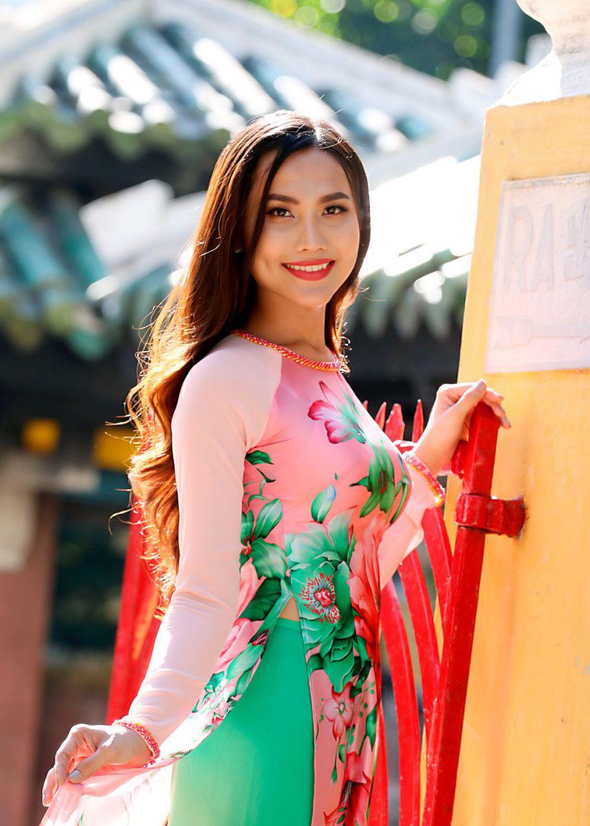 Trước Hương Giang, đã có Hoa hậu chuyển giới đẹp như tiên nữ tại Việt Nam - 3