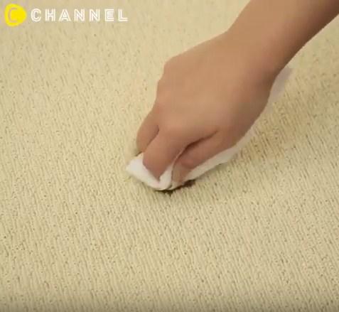 tham trai san dinh ban den dau cung sach nhu moi ma khong can giat nho cach nay - 3