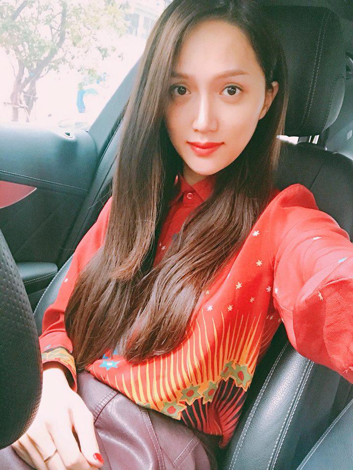 Hoa hậu Hương Giang chính là mỹ nhân nghiện diện đồ đỏ nhất Vbiz - 11