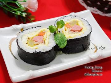 Cách làm sushi không cần mành tre chị em tha hồ trổ tài dịp cuối tuần