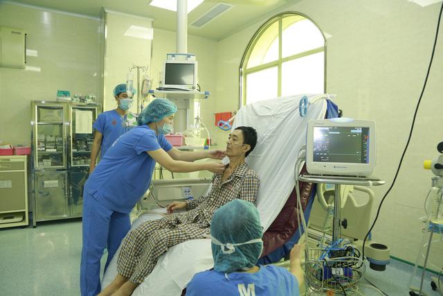 Chuyện chưa kể về ca ghép phổi đầu tiên tại Việt Nam từ người cho chết não - 1