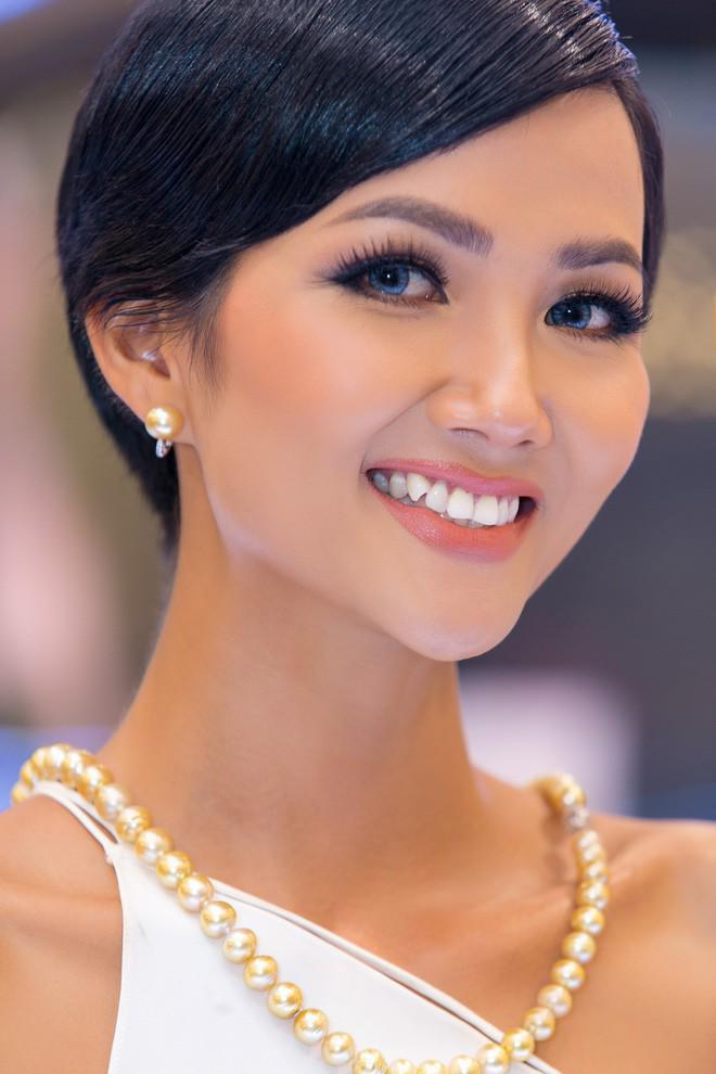 Đã đến lúc Hoa hậu Hamp;#39;Hen Niê thay đổi kiểu tóc trước khi tham gia Miss Universe 2018! - 2