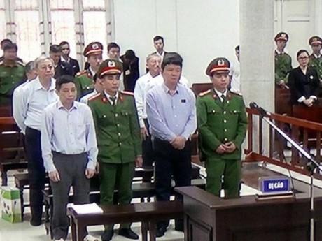 Vụ ông Đinh La Thăng: Những tình tiết bất ngờ trong ngày đầu xét xử