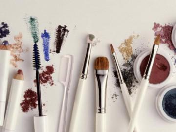 Những vật dụng trang điểm giúp bạn tiết kiệm khối thời gian mỗi sáng