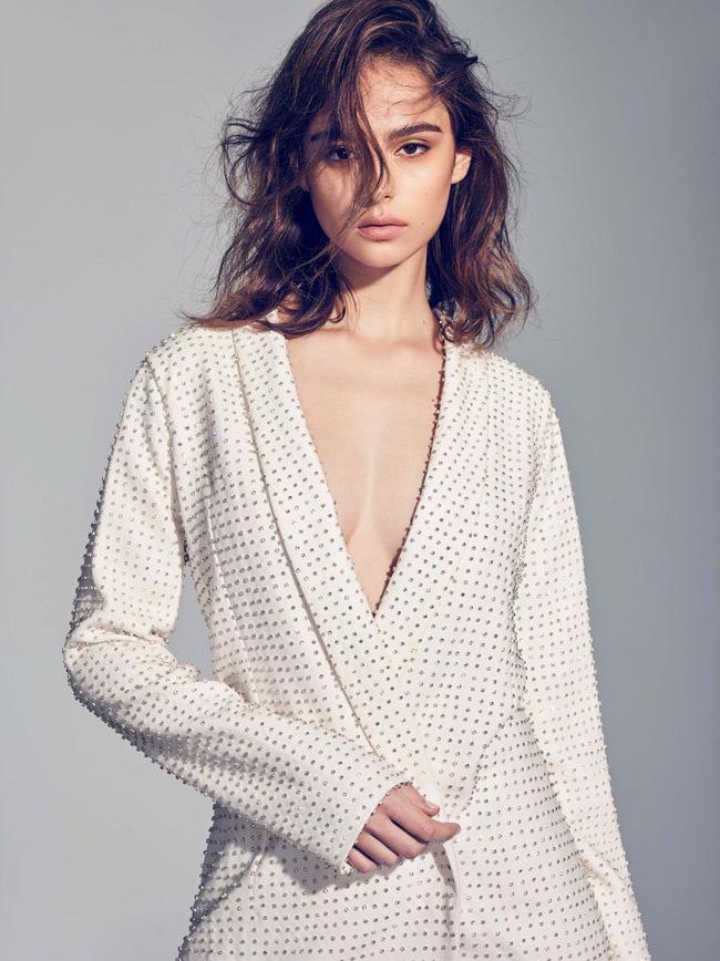 Từ kinh nghiệm bản thân, Lâm Tâm Như mách nước các bà bầu chọn váy cưới - 10