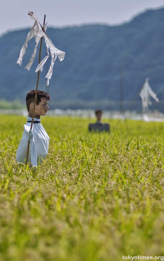 Cười ngất với muôn kiểu bảo vệ vườn rau amp;#34;có một không haiamp;#34; của các bác nông dân vui tính - 8