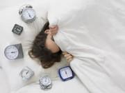 Sức khỏe - 4 thói quen tệ hại vào buổi sáng làm rút ngắn 20 năm tuổi thọ