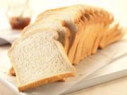 Bếp Eva - Chẳng cần làm nóng lại, chỉ một thao tác này bánh mì cũ sẽ mềm như mới