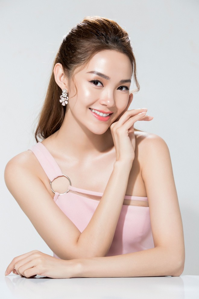 Minh Hằng gợi ý kem chống nắng amp;#34;cấp nướcamp;#34; để có làn da trắng mịn trong mướt - 1