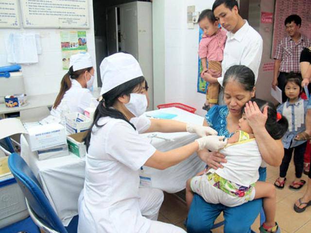 Việt Nam ngưng sử dụng vắc xin 5 trong 1 Quinvaxem