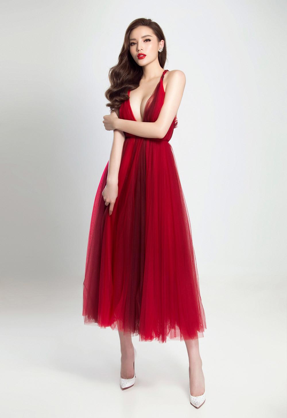 4 năm sau đăng quang, Hoa hậu Kỳ Duyên mới chịu khoe vòng một bốc lửa - 10