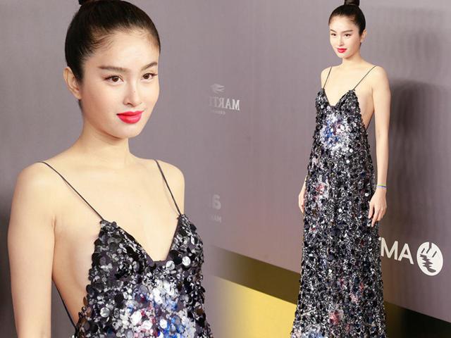 Lâu mới xuất hiện, mỹ nhân chuyển giới đẹp nhất Thái Lan Nong Poy triệt để khoe dáng