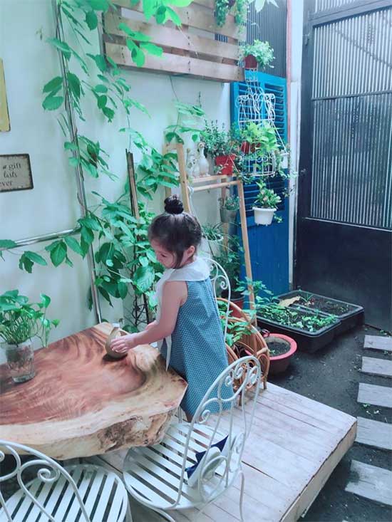 Con trai Elly Trần dỗ chị Mộc Trà nín khóc khiến ai cũng phải xuýt xoa - 7