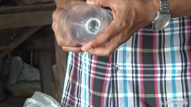 Cách người Thái diệt trăm con gián chỉ với một chai nhựa khiến cả thế giới muốn học theo - 2