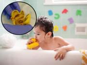 Làm mẹ - Thứ đồ mà nhiều trẻ em Việt thích chơi trong khi tắm chứa cả ổ vi khuẩn
