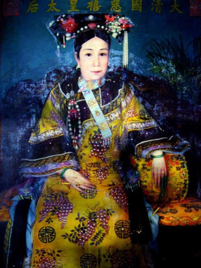 Từ Hy Thái Hậu: Giật mình với bữa cơm xa hoa, chỉ tắm thôi cũng cầu kỳ tốn kém - 2