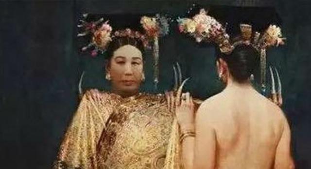 Từ Hy Thái Hậu: Giật mình với bữa cơm xa hoa, chỉ tắm thôi cũng cầu kỳ tốn kém - 7