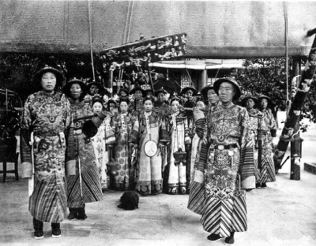 Từ Hy Thái Hậu: Giật mình với bữa cơm xa hoa, chỉ tắm thôi cũng cầu kỳ tốn kém - 8