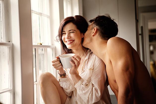 amp;#34;Bắt bàiamp;#34; 6 chiêu trò đưa phụ nữ amp;#34;lên giườngamp;#34; đàn ông hay áp dụng - 3
