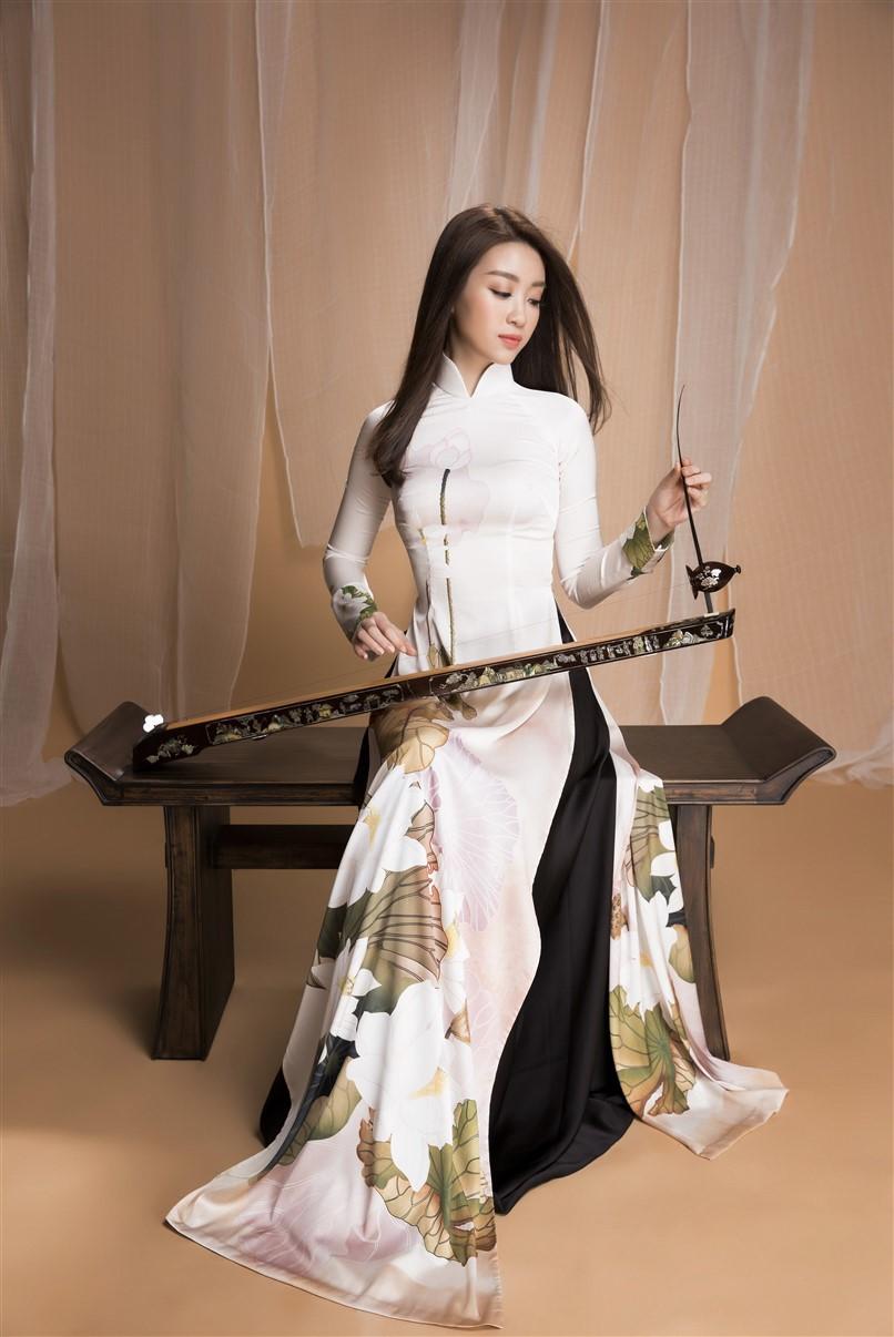 Đỗ Mỹ Linh được fans khen là một trong những Hoa hậu catwalk áo dài đẹp nhất Vbiz - 3