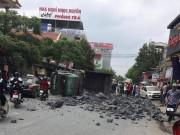 Tin tức - Clip: Tài xế xe tải đánh lái “thần thánh” cứu sống 2 cô gái trong tích tắc