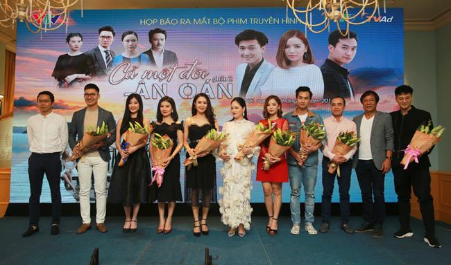 amp;#34;Từ Cầu vồng tình yêu tới Cả một đời ân oán, cứ làm với nhau là diễn viên... có bầuamp;#34; - 1