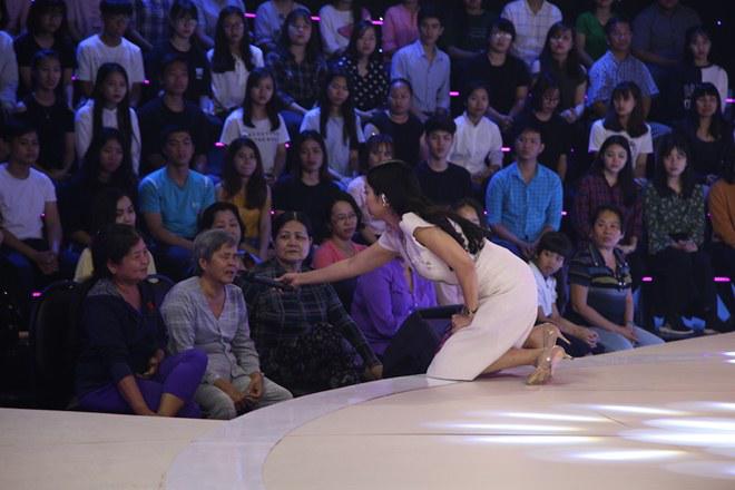 Cẩm Ly, Trấn Thành xót xa cô bé bị bạn bè gọi là “chó đốm” vì căn bệnh quái ác - 8