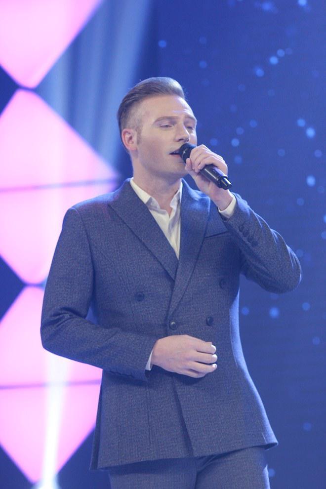 Cẩm Ly, Trấn Thành xót xa cô bé bị bạn bè gọi là “chó đốm” vì căn bệnh quái ác - 12