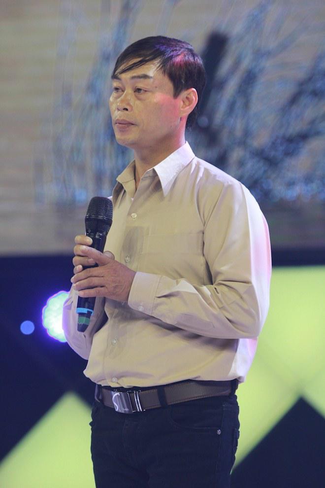 Cẩm Ly, Trấn Thành xót xa cô bé bị bạn bè gọi là “chó đốm” vì căn bệnh quái ác - 14