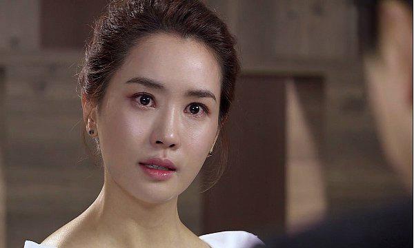 chong 'boi duong tay nghe' cho nhan vien tre trong quan ca phe choi - 1