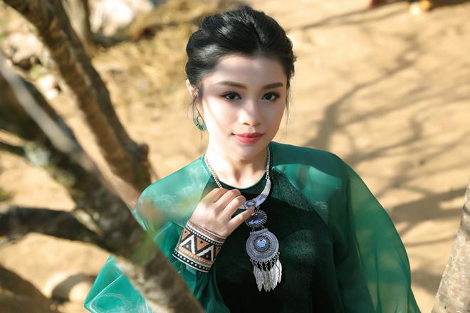 Sao Mai Thu Hằng ra mắt MV đẹp hoàn hảo về vùng Tây Bắc “Nhà em ở lưng đồi” - 14