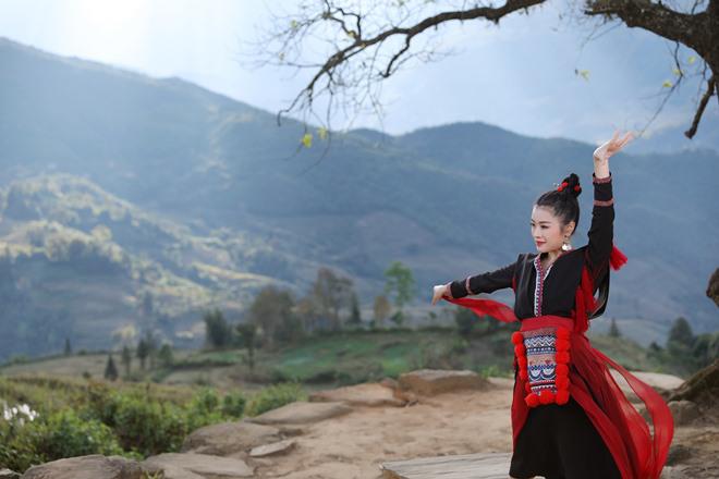 Sao Mai Thu Hằng ra mắt MV đẹp hoàn hảo về vùng Tây Bắc “Nhà em ở lưng đồi” - 7